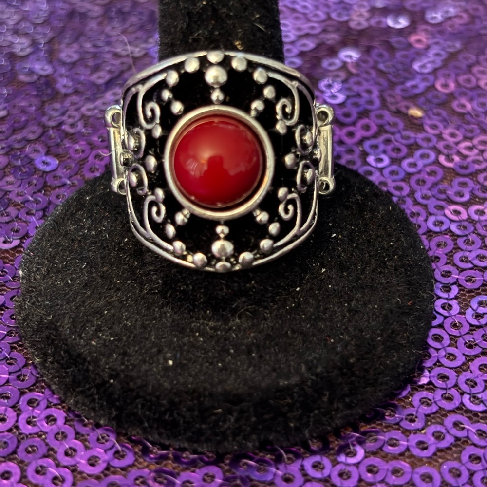 paparazzi Silver-Tone Filigree Ring with Red Cabochon